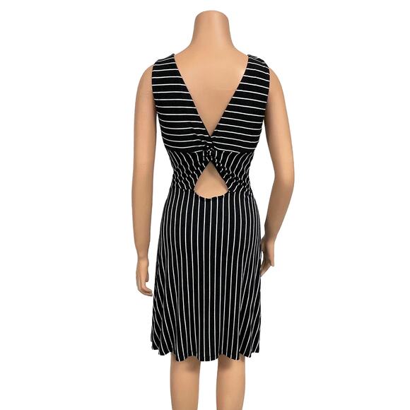 Loft Striped Twist Back Fit & Flare Dress Sz 2 New $70 Black White Knit Pull On - Picture 3 of 10